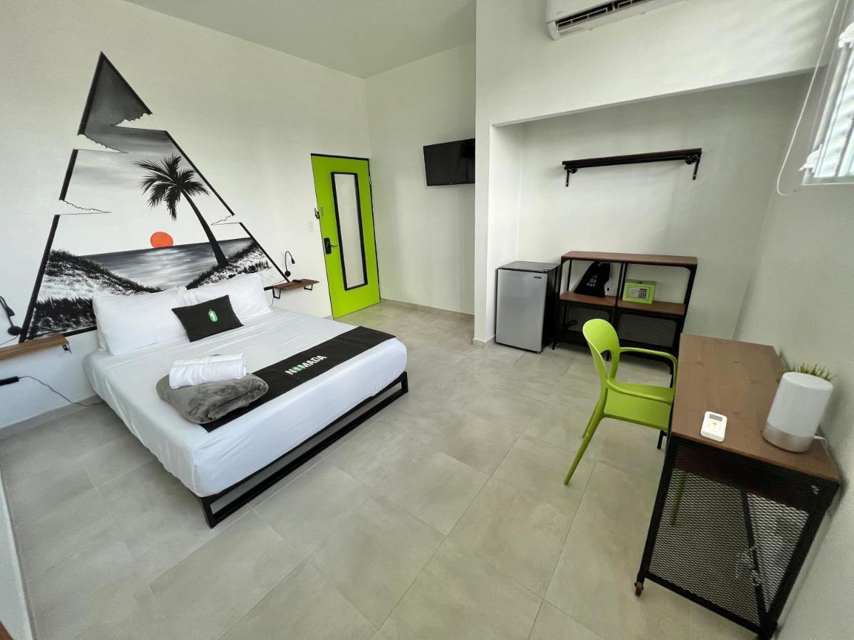 Nomada Beach Hostel- Isla Verde San Juan Esterno foto