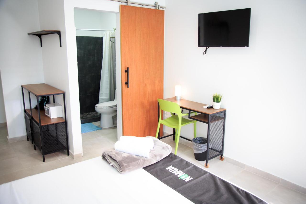 Nomada Beach Hostel- Isla Verde San Juan Esterno foto